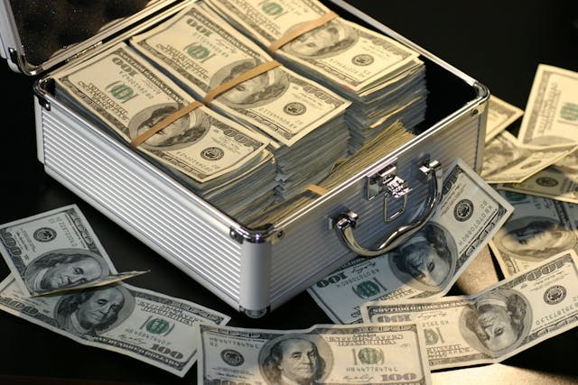 Coty emituje obligacje warte 900 mln dolarów. Spółka wzmacnia bilans i wydłuża terminy długu
