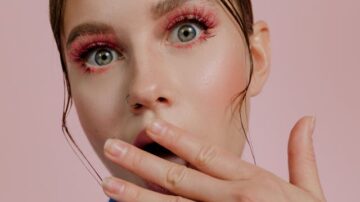Eyeliner wycofany ze sprzedaży. GIS ostrzega przed popularnym kosmetykiem