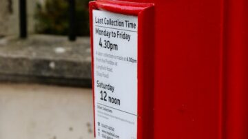 Poczta Polska z nowym kanałem sprzedaży. „Półka Regionalna” otwiera drzwi dla małych marek