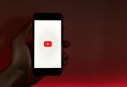 Agata „Fagata” Fąk – kim jest influencerka? Wiek, dramy i figura