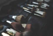 Najlepsze kosmetyki z kwasem hialuronowym – co warto wybrać?